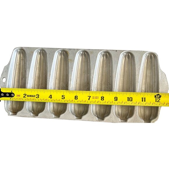 Vintage WearEver Corn Bread Stick Baking Pan Handles Cast Aluminum Mold #2797 US - Picture 6 of 8